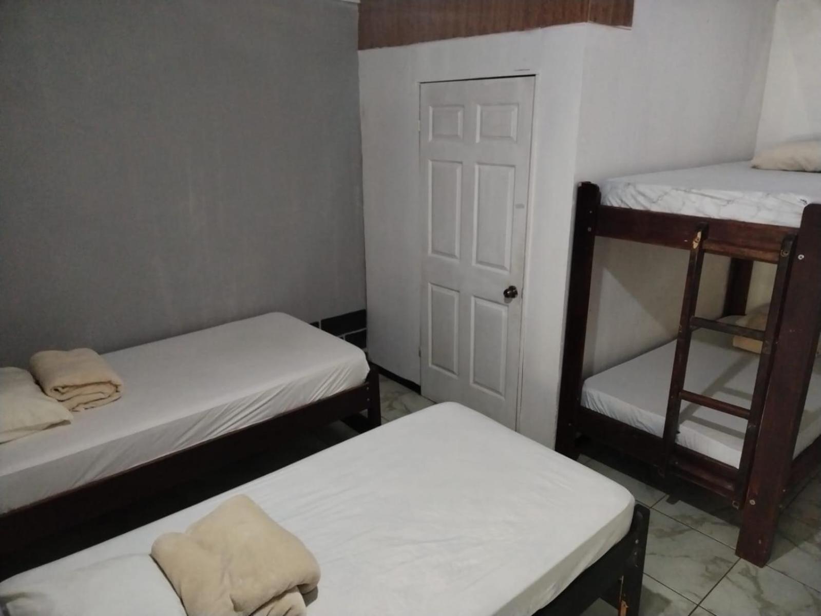 Hostel Mi Casa Tica Monteverde Zewnętrze zdjęcie