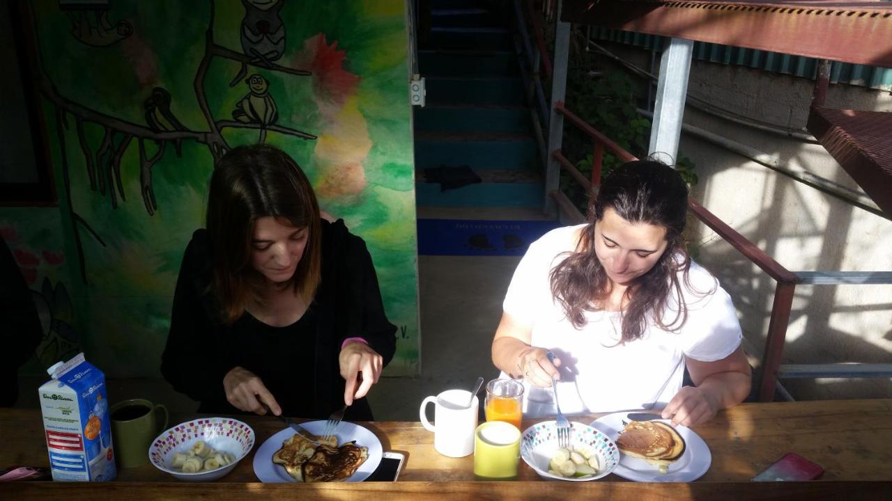 Hostel Mi Casa Tica Monteverde Zewnętrze zdjęcie